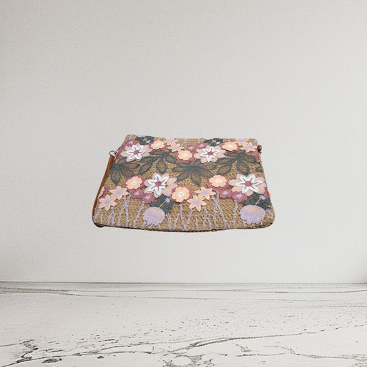 Clutch „Rosalie“ – Zarte Spitze, starker Auftritt