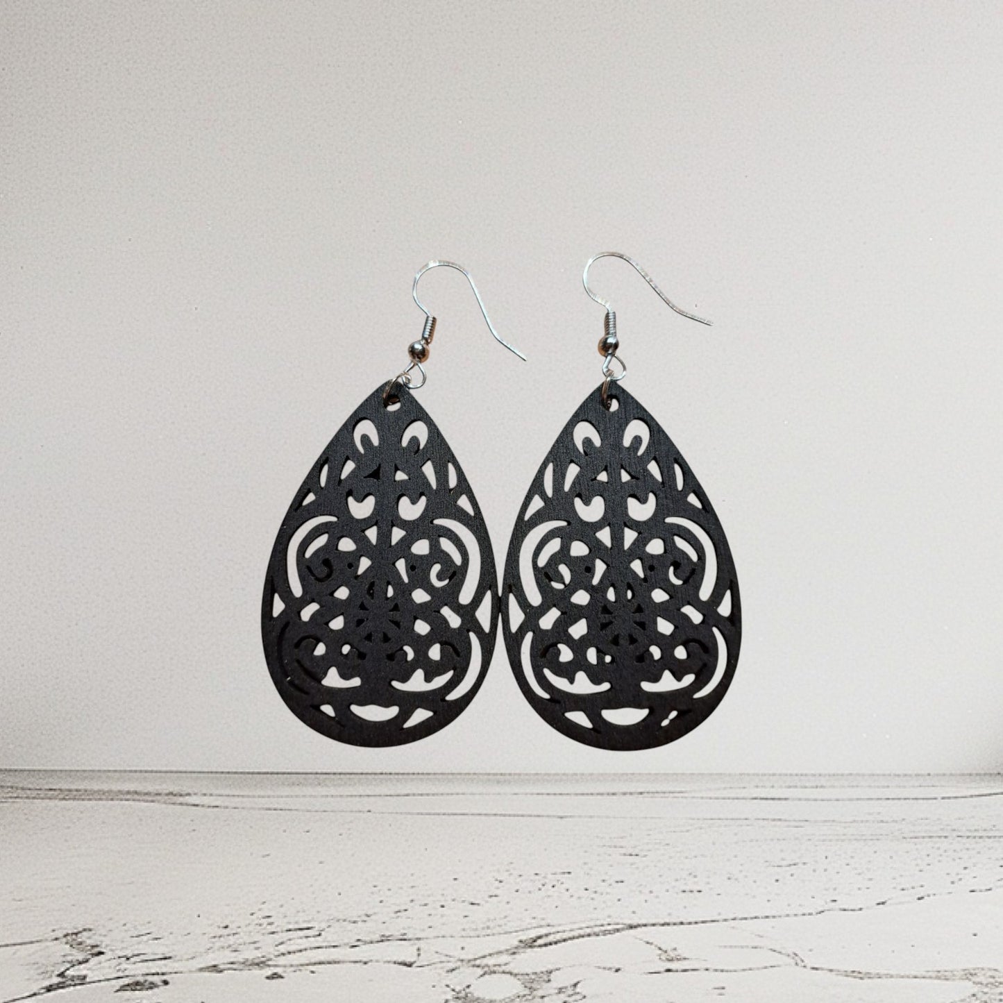 Holzohrringe „Lina“ – Natürlich leicht, stilvoll anders