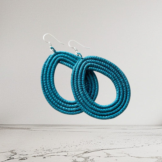 Sisalohrringe „Aqua“ – Leichtigkeit in Farbe